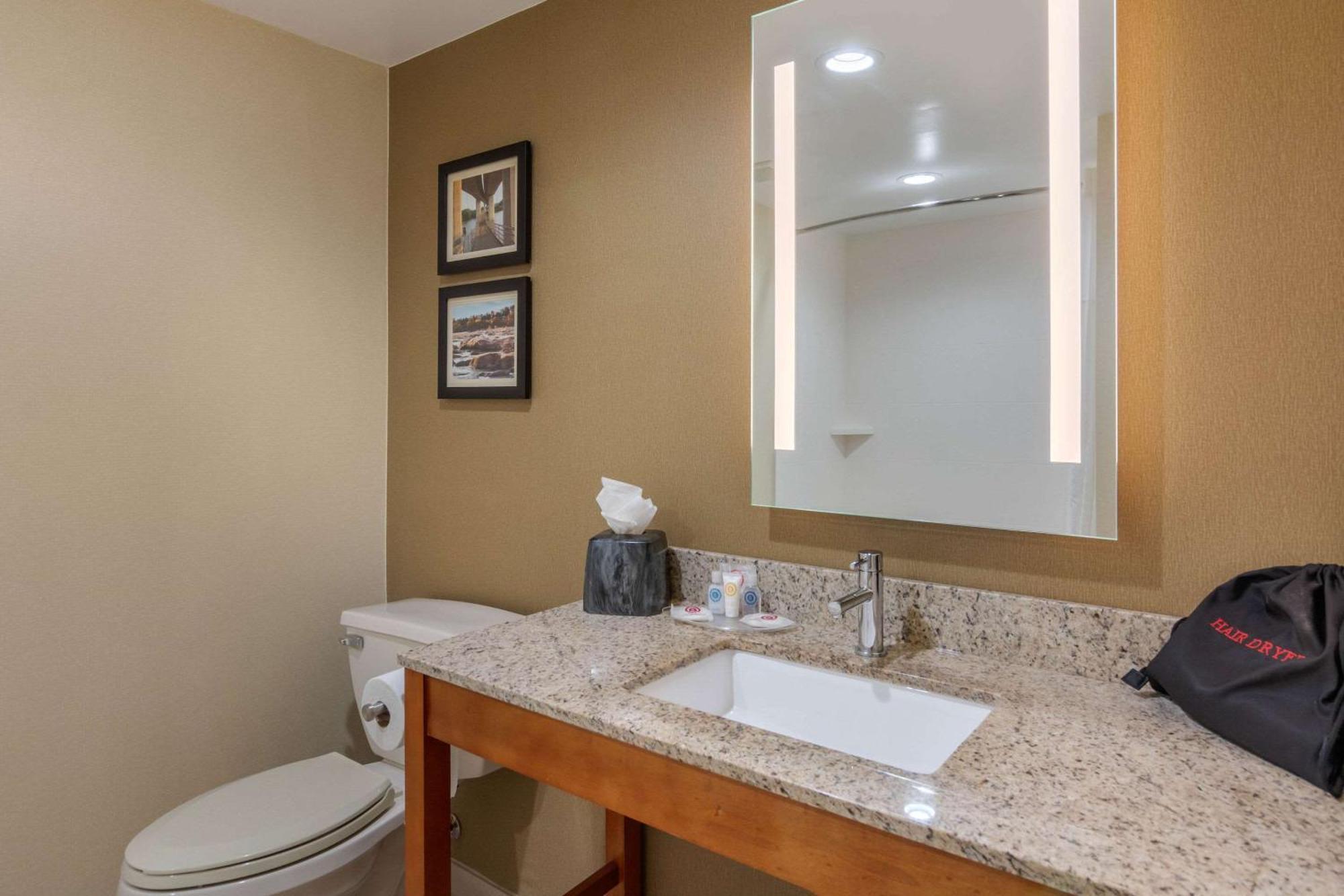 Comfort Suites Southpark Colonial Heights Εξωτερικό φωτογραφία